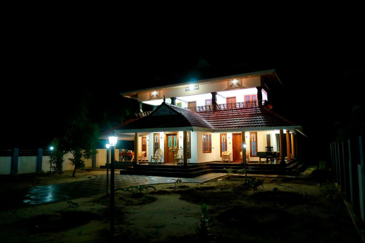 Telma Beach Homestay Mararikulam Ngoại thất bức ảnh